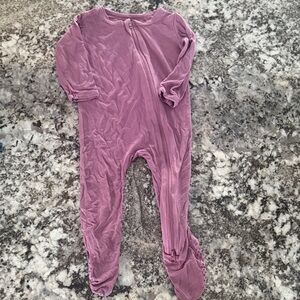 Adorable Kids Footie in Soft Mauve Bamboo Hapiu